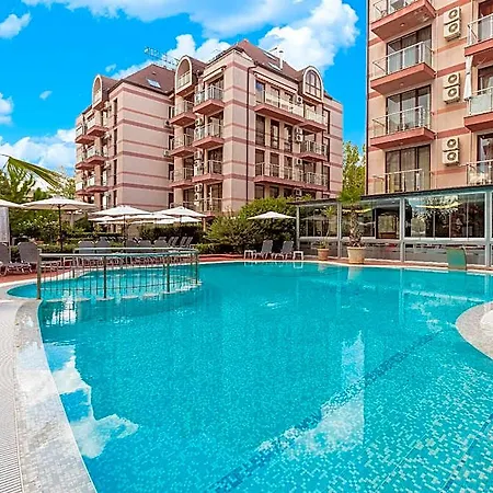 Hotel Tarsis Club And Aquapark 4*