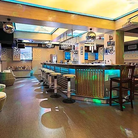 Tarsis Club And Aquapark Hotel 4*