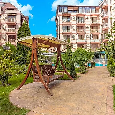 Hotel Tarsis Club And Aquapark 4*