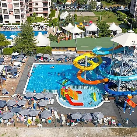 Tarsis Club And Aquapark Nesebar